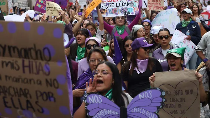 Marcha por el Día Internacional de la Mujer en Puebla